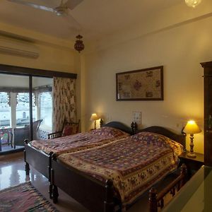 Deluxe Double or Twin Room Lake View